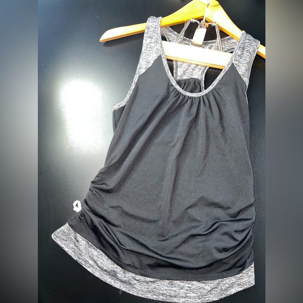Women's Kiwi Kate Black & Grey Racerback Athletic tank with cinching sides Sz M